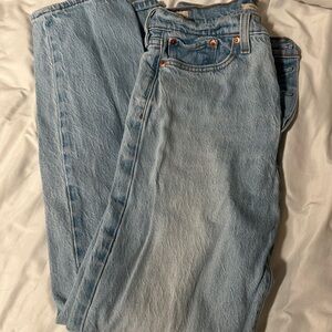 Levi's Wedgie Straight - Light Blue Denim Jeans